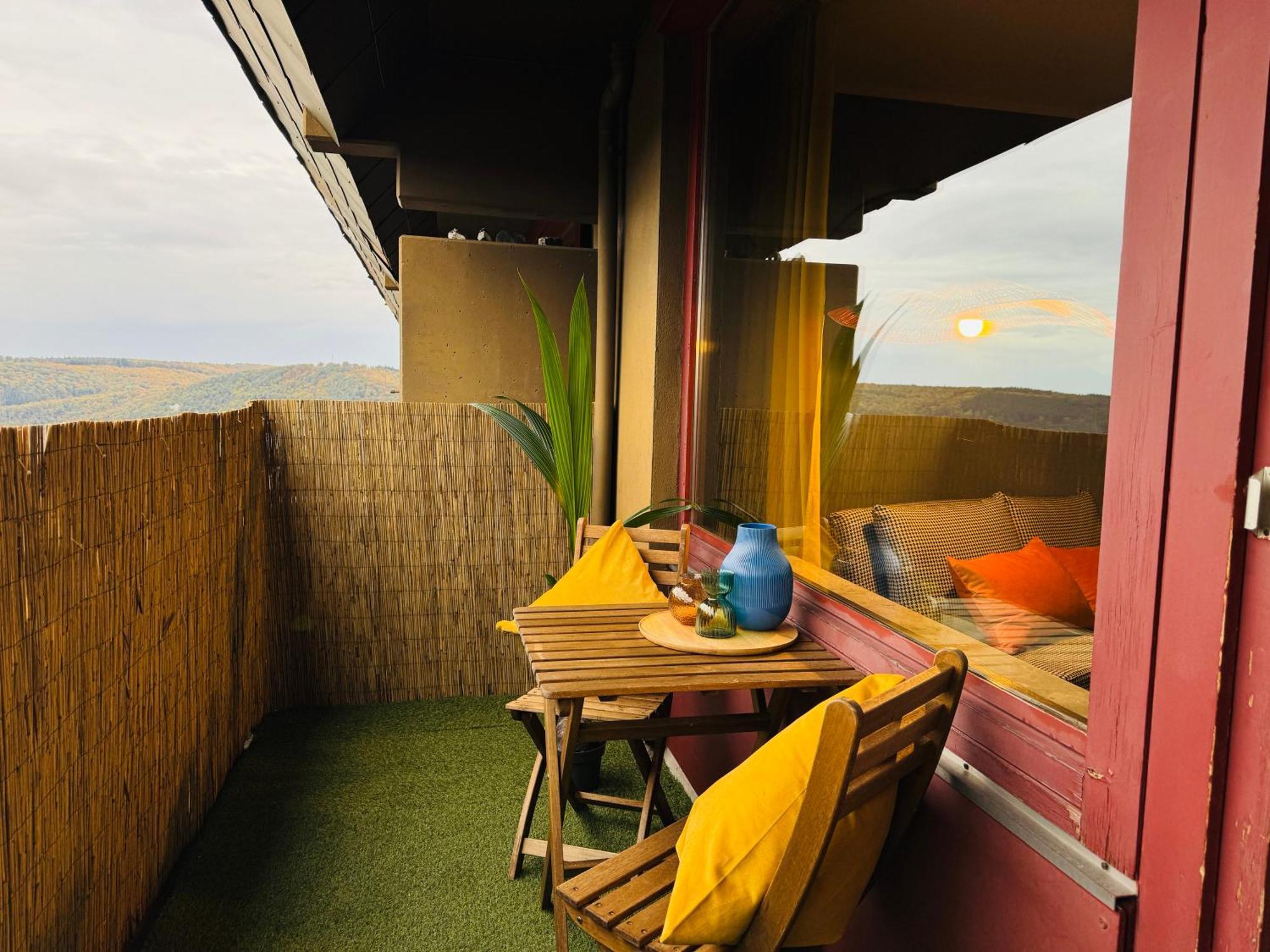 Klassen Stay - Design Studio In 11 Etage - Tolle Aussicht - Sauna, Pool - Netflix Lahnstein Dış mekan fotoğraf